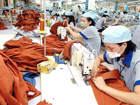 'Vực lại' dệt may, da giày ngay sau đại dịch